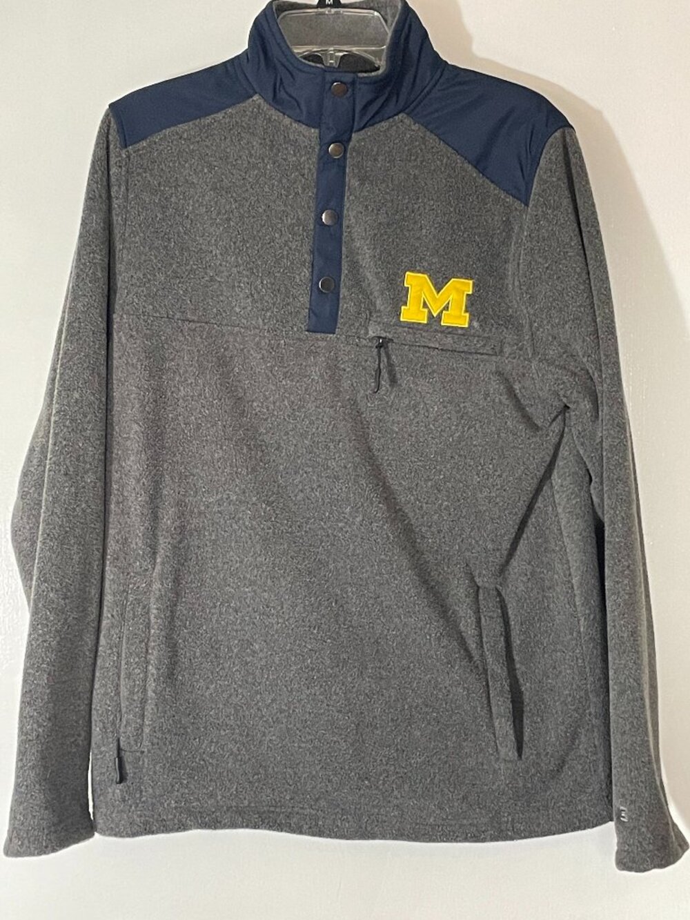 University of Michigan Men’s Quarter‑Snap Fleece Pullover – Size Medium